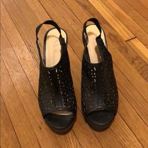 Chinese Laundry Wedges - size 8